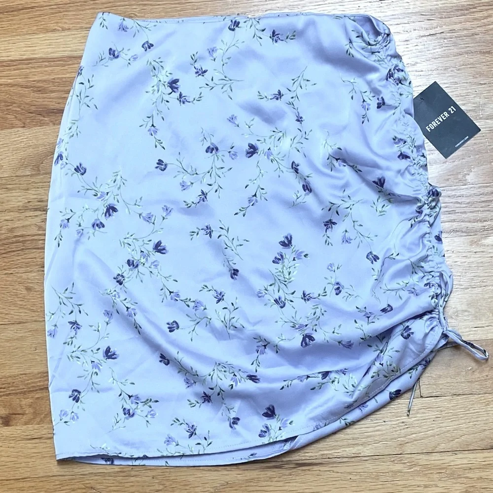 COPY - 💜 NWT F21 Lavender Floral Ruched Satin Mini M